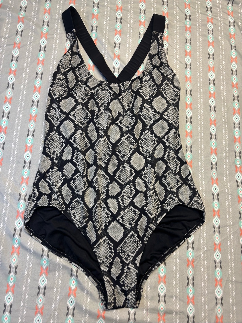 🍄Michael Kors Snake-Print One-Piece Swimsuit